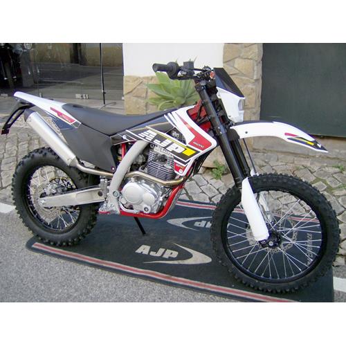 AJP SPR 240 Enduro