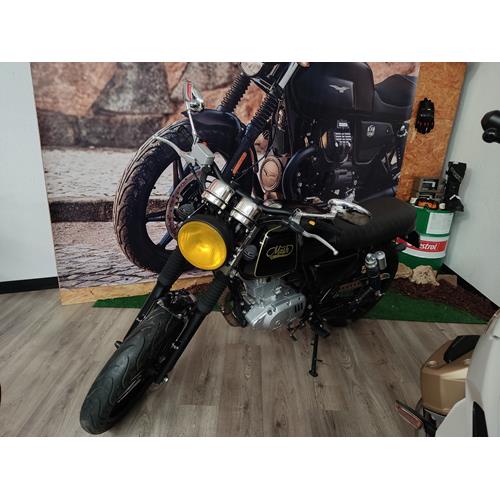 Mash BLACK SEVEN 125