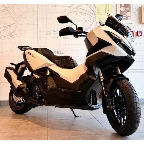 Honda ADV 350