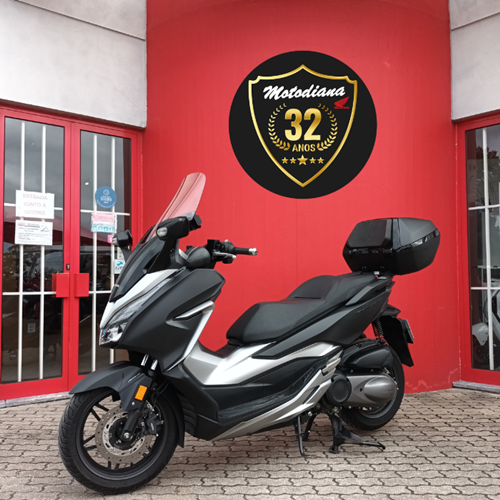 Honda Forza 300
