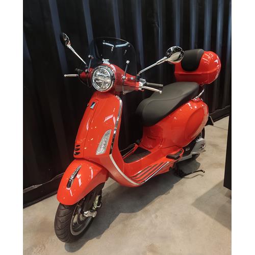 Vespa Primavera 125