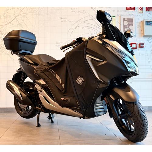 Honda Forza 300