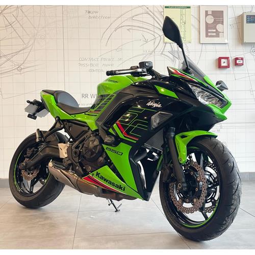 Kawasaki ZXR 650
