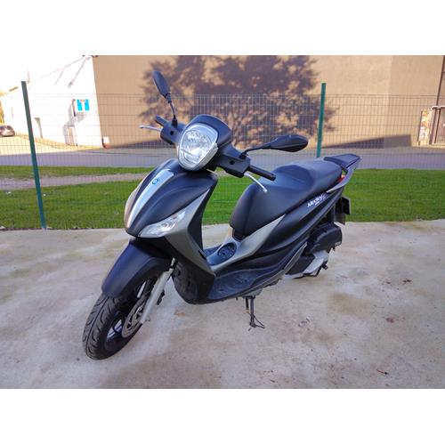 Piaggio Medley 125s