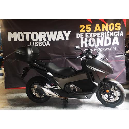 Honda Integra 750