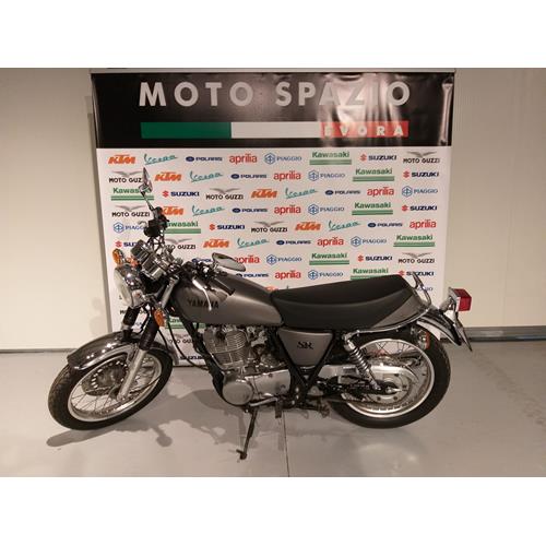 Yamaha SR 400