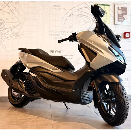 Honda Forza 125