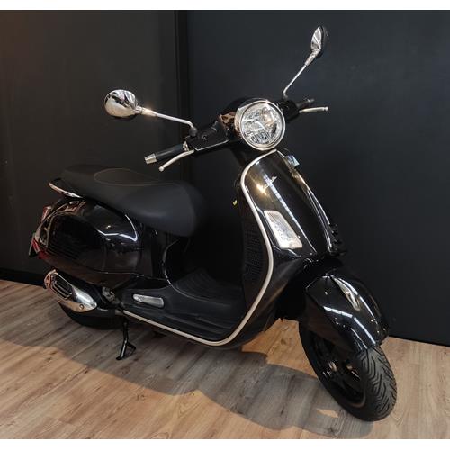 Vespa GTS 300