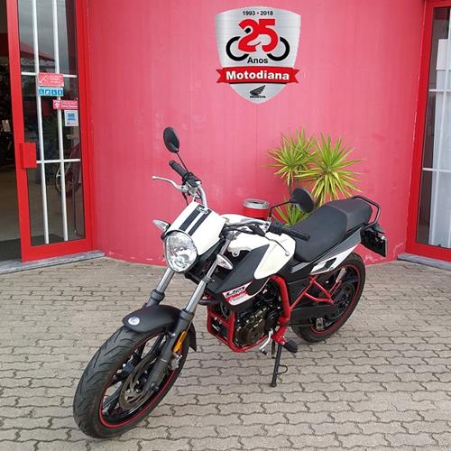 UM SCRAMBLER SPORT 125