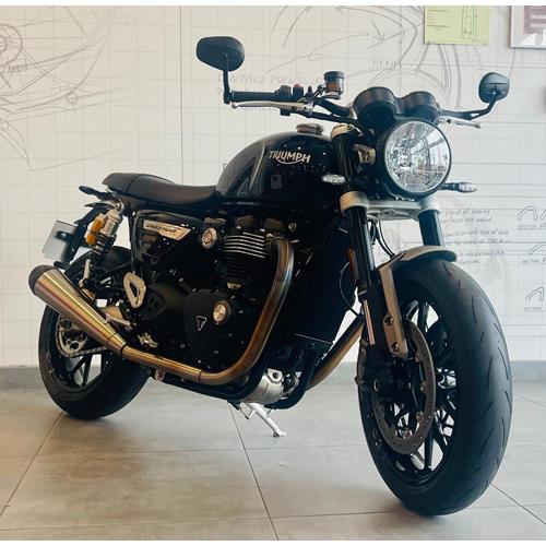 Triumph Speed Twin 1200
