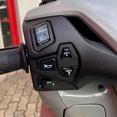 Honda SH SH350 SMART TOP BOX GARANTIA ATÉ 30.01.2029 | Moto