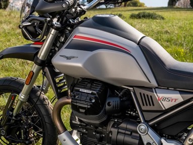 Moto Guzzi V85 TT Travel | Moto | V85