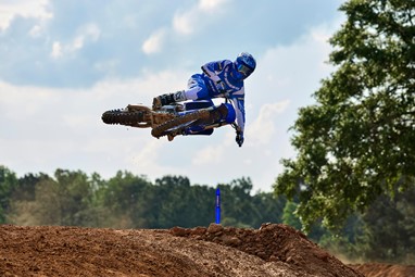 Yamaha YZ450F 2026 | Moto | Competição