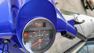 Vespa 50 PK | Scooter Clássica