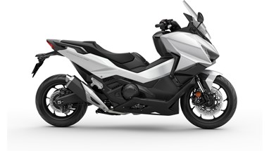 Honda Forza 750 2026 | Scooter | Scooters