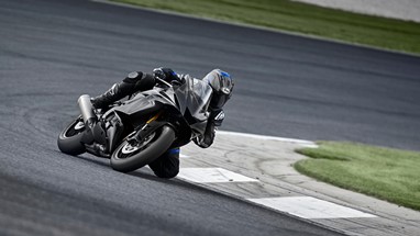Yamaha R6 RACE 2025 | Moto | Super Desportivas
