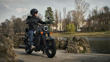 UM Renegade Commando 300 | Moto | Cruiser