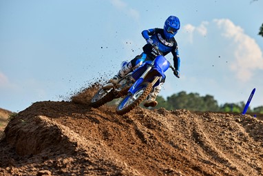 Yamaha YZ250F 2026 | Moto | Competição