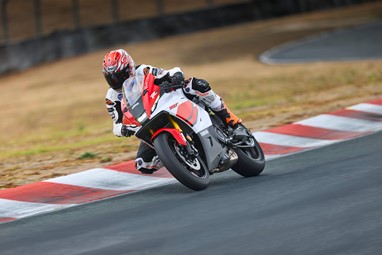 Yamaha R7 2026 | Moto | Super Desportivas