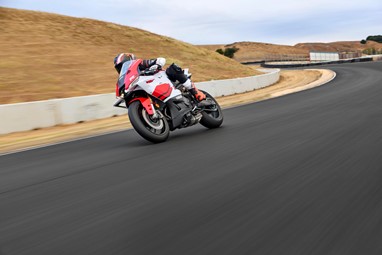 Yamaha R9 2026 | Moto | Super Desportivas
