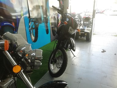 Suzuki DR 125 SM | Moto