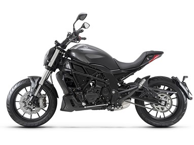 Benelli 502C | Moto | Naked