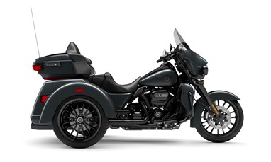 Harley Davidson TRI GLIDE ULTRA 2025 | Moto | Trike