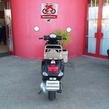 Vespa LX 125 ie | Scooter