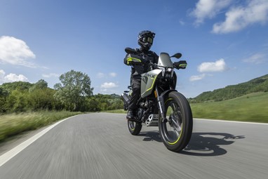 Benelli BKX 300 | Moto | BKX