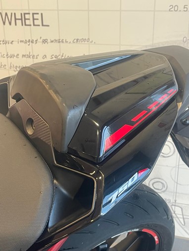 Honda Hornet 750 | Moto