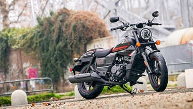 UM Renegade Vegas | Moto | Cruiser