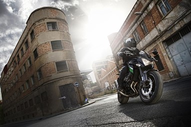 Kawasaki Z800 e Version | Moto | Sport