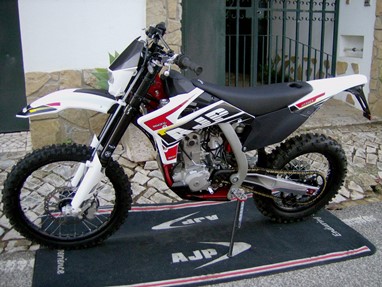 AJP SPR 250 SPR 250 - NOVA - Novo modelo - 0 km | Moto