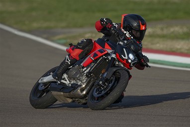 Aprilia Tuono 457 2025 | Moto | Motos