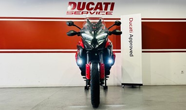 Ducati Multistrada V4 S Essential Red | Moto