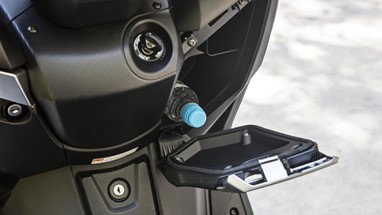 Yamaha X-MAX 400 | Scooter | Scooters