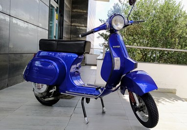 Vespa 50 PK | Scooter Clássica