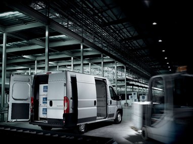 PEUGEOT Boxer 2.0 BlueHDi 110 CVM6 L1H1 330 Pro | Man. | Furgão | Boxer