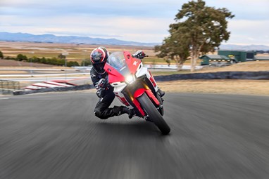 Yamaha R3 2026 | Moto | Super Desportivas