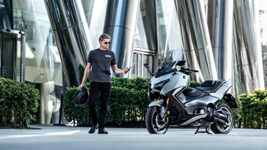 Yamaha TMAX Tech MAX 2026 | Scooter | Desporto