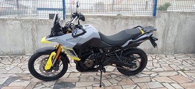 Suzuki DL V-STROM 800DE (DL800) | Moto