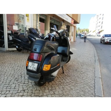 Piaggio Vespa 200 | Scooter