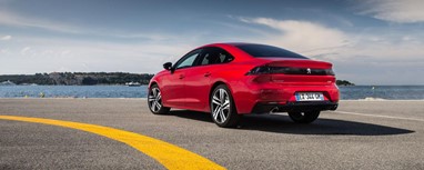 PEUGEOT 508 Fastback 1.6 PureTech 180cv EAT8 Allure | Aut. | 180 CV | 5 Portas | Carro | 508