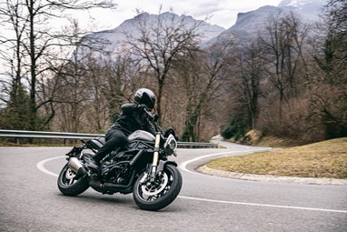 Benelli Leoncino 800 | Moto | Scrambler