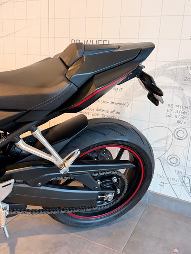 Honda CBR 650R E-Clutch | Moto