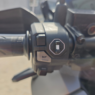 Honda ADV 350 | Scooter