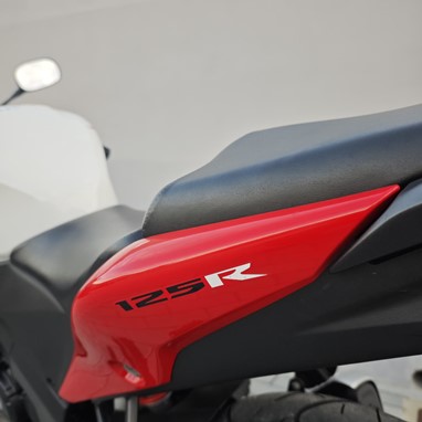 Honda CBR 125R | Moto