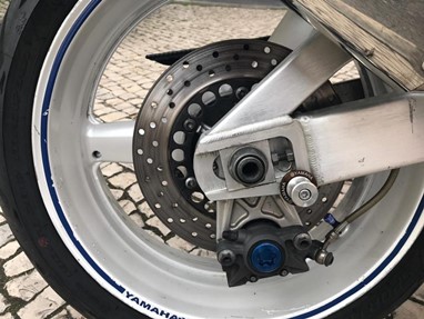 Yamaha YZF R-1 | Moto