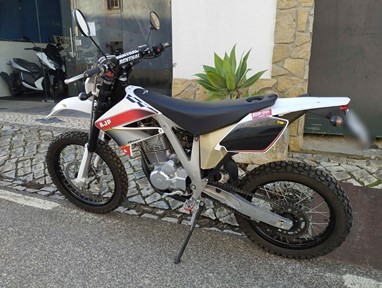 AJP PR3 240 Enduro - 2020 - Muito estimada e Original | Moto