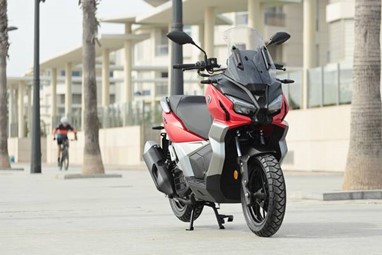 Voge SR1 ADV | Scooter | Scooters